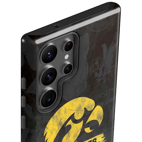 University of Iowa Hawkeyes Distressed Logo Galaxy S23 Ultra Pro Case