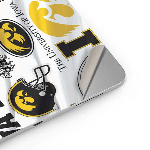 University of Iowa Hawkeyes Pattern iPad Pro 13in M4 (2024) Skin