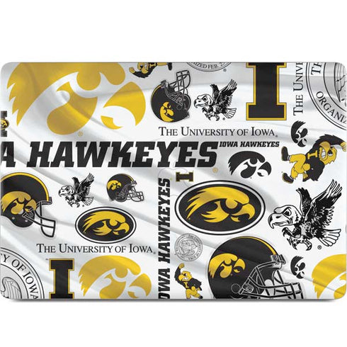 University of Iowa Hawkeyes Pattern MacBook Skins