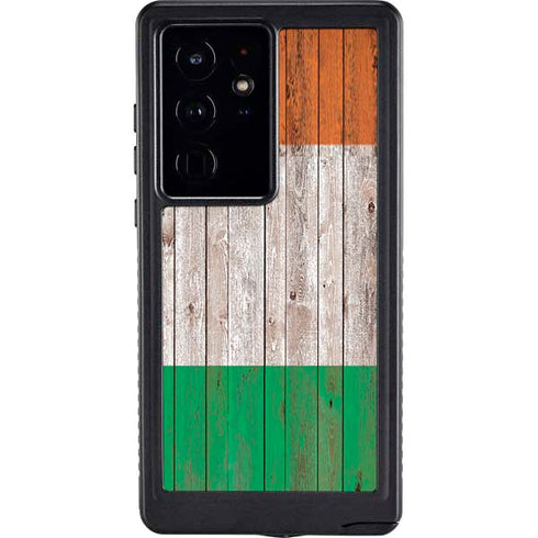 Ireland Flag Dark Wood Galaxy S24 Ultra Waterproof Case