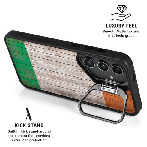 Ireland Flag Dark Wood Galaxy S26 Ultra Kickstand Case