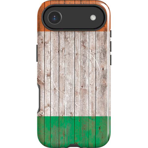 Ireland Flag Dark Wood iPhone 17 Air Magsafe Impact Case