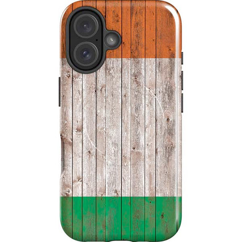 Ireland Flag Dark Wood iPhone 17 Magsafe Impact Case