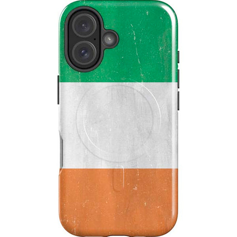 Ireland Flag Distressed iPhone 16 Magsafe Impact Case