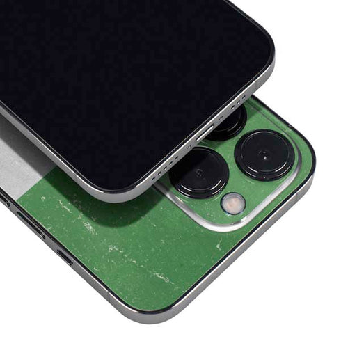 Italy Flag Distressed iPhone 16 Pro Skin