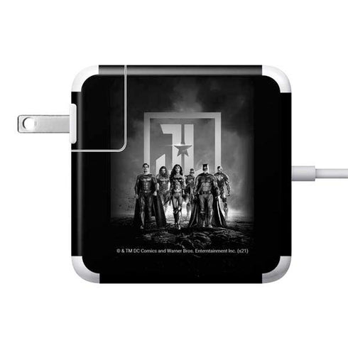 The Justice League (2017) Justice League Black and White 85W Power Adapter (15 and 17 inch MacBook Pro Charger) Skin