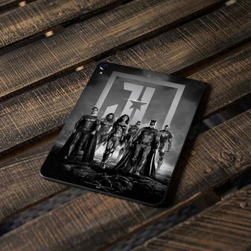 The Justice League (2017) Justice League Black and White Apple iPad Pro Skin