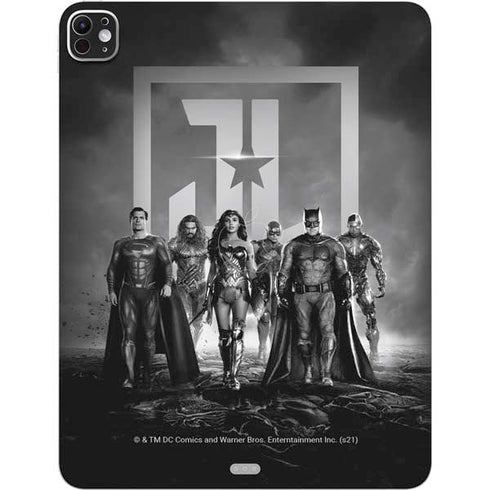 The Justice League (2017) Justice League Black and White iPad Pro 13in M4 (2024) Skin