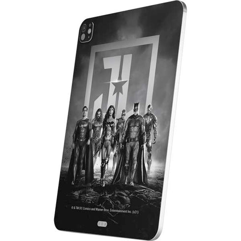 The Justice League (2017) Justice League Black and White iPad Pro 13in M4 (2024) Skin