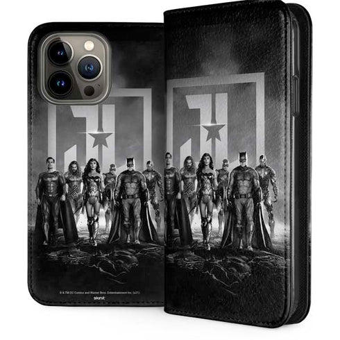 The Justice League (2017) Justice League Black and White iPhone 15 Pro Max Folio Case