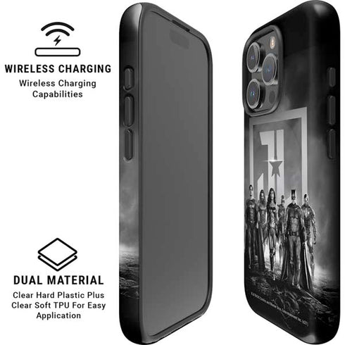 The Justice League (2017) Justice League Black and White iPhone 16 Pro Magsafe Impact Case