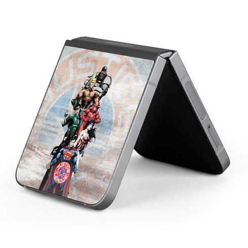 Justice League Heroes Stance 2 Galaxy Z Flip6 Skin