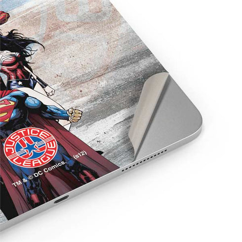 Justice League Heroes Stance 2 iPad Pro 13in M4 (2024) Skin