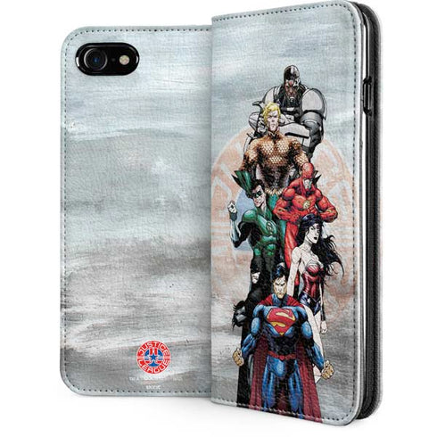 Justice League Heroes Stance 2 iPhone SE (2nd & 3rd Gen) Folio Case