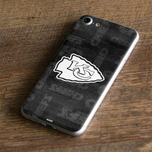 NFL Kansas City Chiefs Black & White iPhone 8 Skin