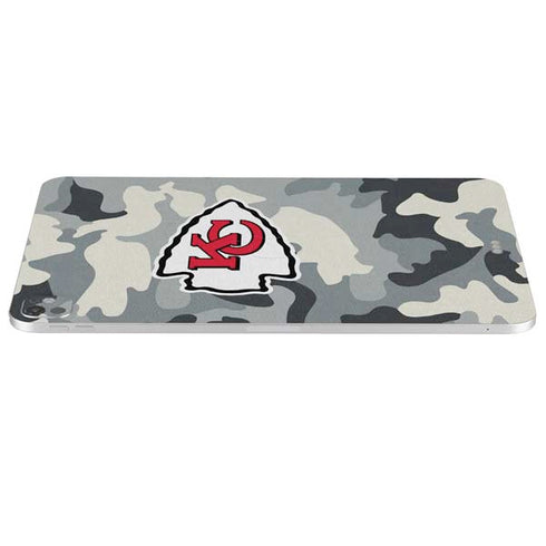NFL Kansas City Chiefs Camo iPad Pro 13in M4 (2024) Skin