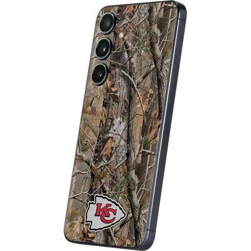 NFL Kansas City Chiefs Realtree AP Camo Galaxy S25 Plus Skin