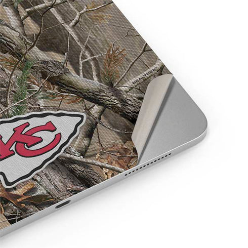NFL Kansas City Chiefs Realtree AP Camo iPad Pro 13in M4 (2024) Skin