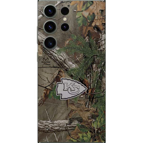 NFL Kansas City Chiefs Realtree Xtra Green Camo Galaxy S25 Ultra Skin