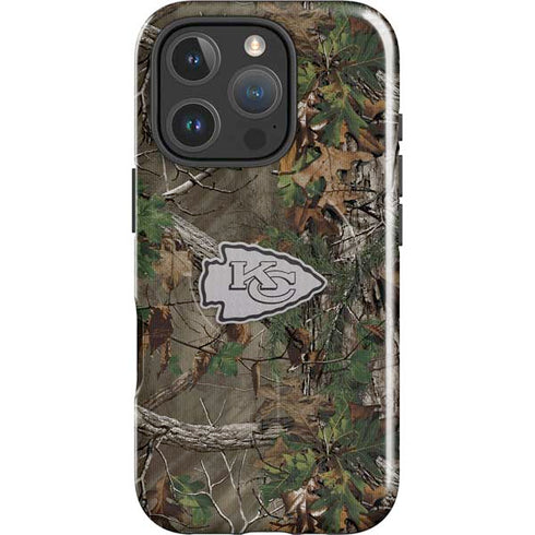 NFL Kansas City Chiefs Realtree Xtra Green Camo iPhone 16 Pro Magsafe Impact Case