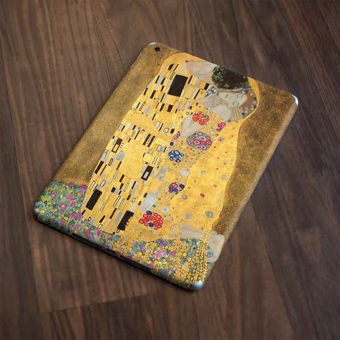 Klimt - The Kiss by Klimt Apple iPad Skin