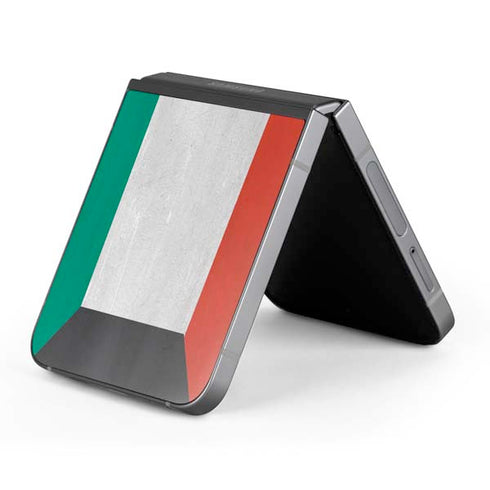 Kuwait Flag Distressed Galaxy Z Flip6 Skin