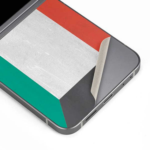 Kuwait Flag Distressed Galaxy Z Flip6 Skin
