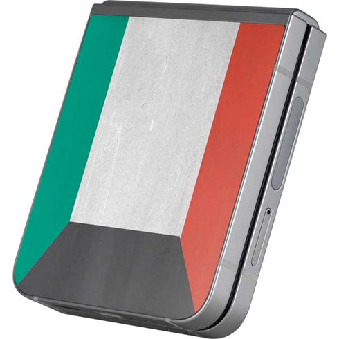 Kuwait Flag Distressed Galaxy Z Flip6 Skin