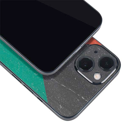 Kuwait Flag Distressed iPhone 15 Skin