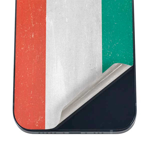 Kuwait Flag Distressed iPhone 16 Skin