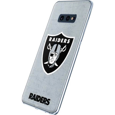 NFL Las Vegas Raiders - Alternate Distressed Galaxy S10e Skin