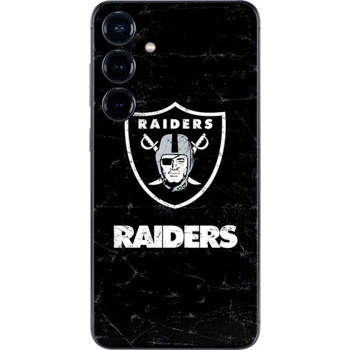 NFL Las Vegas Raiders Distressed Galaxy S25 Skin