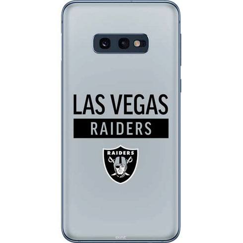 NFL Las Vegas Raiders Silver Performance Series Galaxy S10e Skin