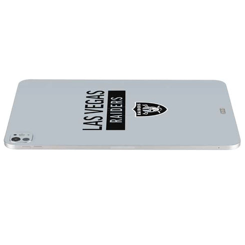 NFL Las Vegas Raiders Silver Performance Series iPad Pro 13in M4 (2024) Skin
