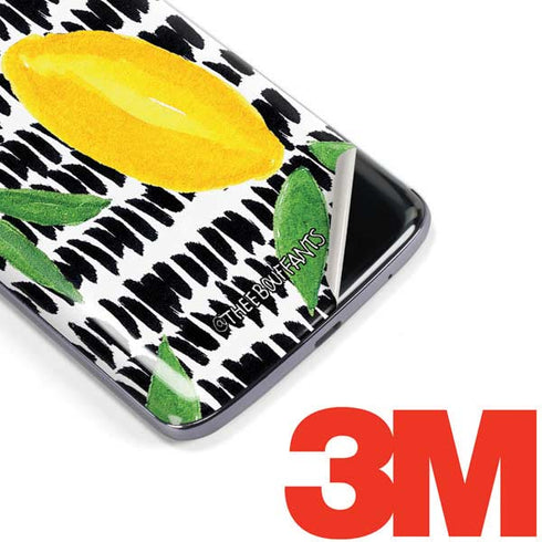 Bouffants and Broken Hearts Lemons 2 Moto E5 Plus Skin