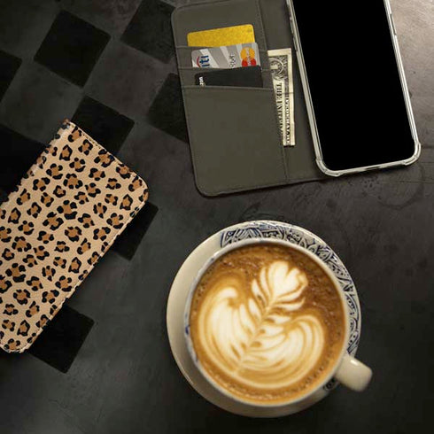 Leopard Spots Print iPhone 15 Pro Max Folio Case