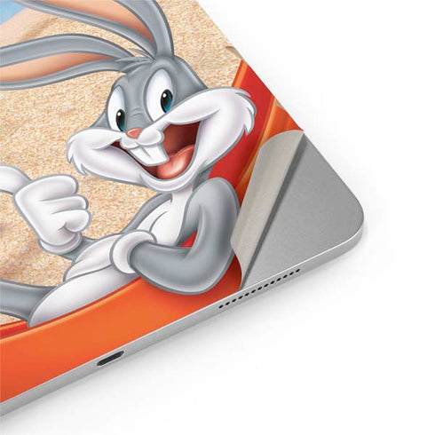 Looney Tunes Beach iPad Pro 13in M4 (2024) Skin