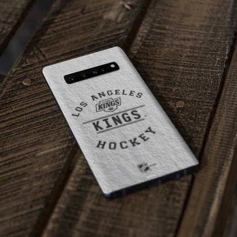 NHL Los Angeles Kings Black Text Galaxy S10 Plus Skin