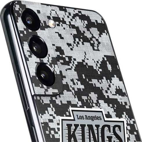 NHL Los Angeles Kings Camo Galaxy S22 Skin