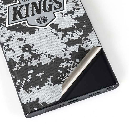 NHL Los Angeles Kings Camo Galaxy S22 Ultra Skin