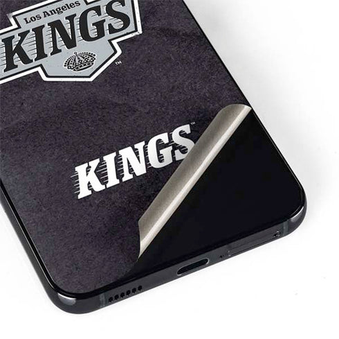 NHL Los Angeles Kings Distressed Galaxy S22 Skin