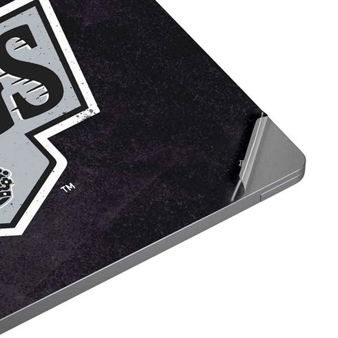NHL Los Angeles Kings Distressed Universal Laptop 12in (9.8 x 6.8in) Skin