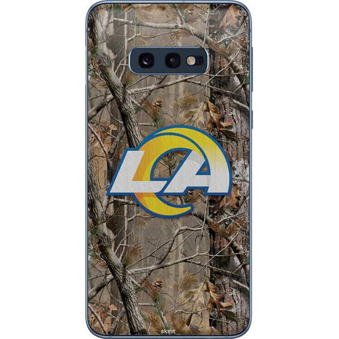 NFL Los Angeles Rams Realtree AP Camo Galaxy S10e Skin