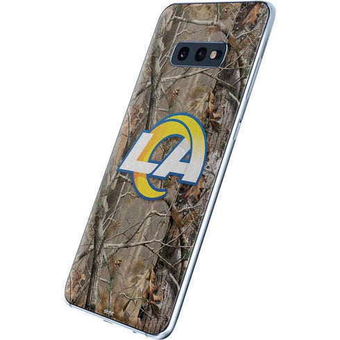 NFL Los Angeles Rams Realtree AP Camo Galaxy S10e Skin
