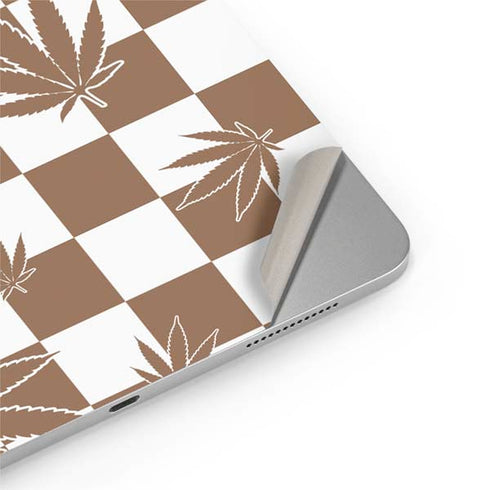 Marijuana Brown Checkered iPad Pro 13in M4 (2024) Skin