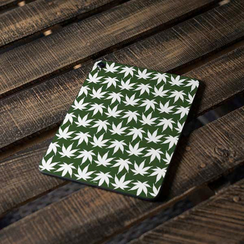 Marijuana Leaf White Pattern Apple iPad Pro Skin