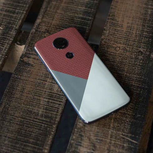 Marsala Triangle Shapes Moto E5 Plus Skin
