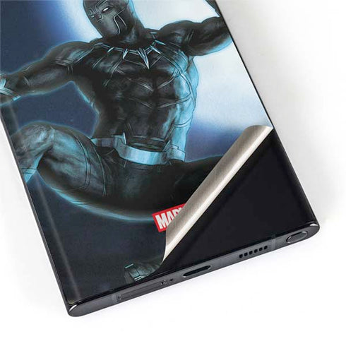 Marvel Black Panther Jumping Through Air Galaxy S22 Ultra Skin