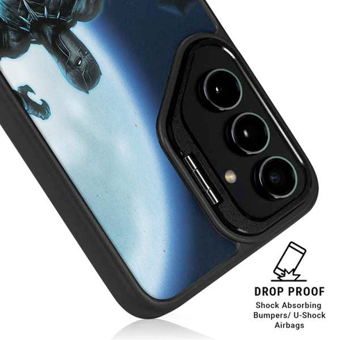 Marvel Black Panther Jumping Through Air Galaxy S25 Kickstand Case