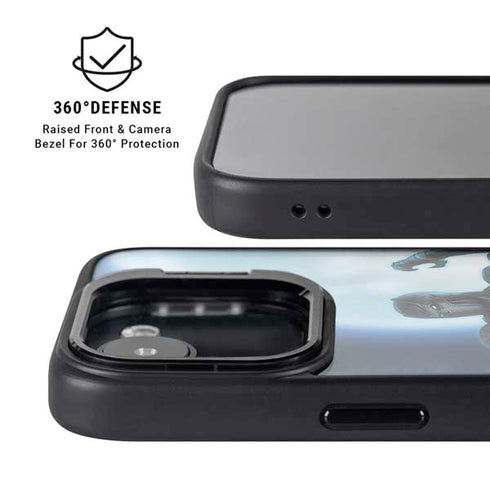 Marvel Black Panther Jumping Through Air iPhone 16e Kickstand Case